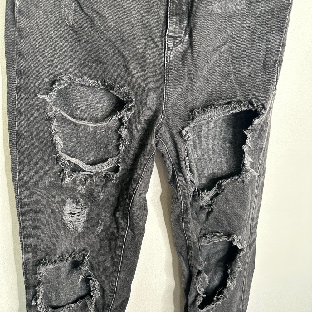 BDG Black Distressed mom Jeans sz 27 - Picture 2 of 6